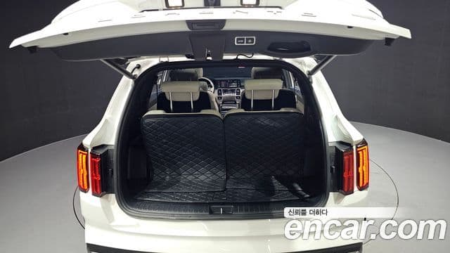 Kia Sorento 2021 — Фото 20/20