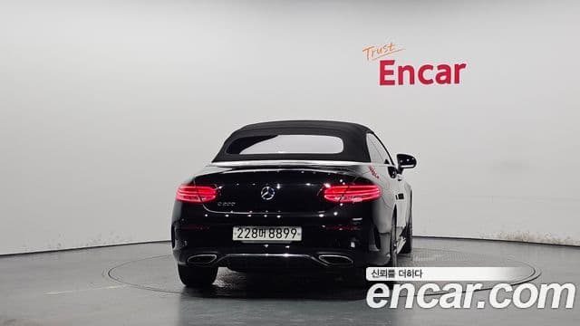 Mercedes-Benz C-Class 2019 — ფოტო 4/20