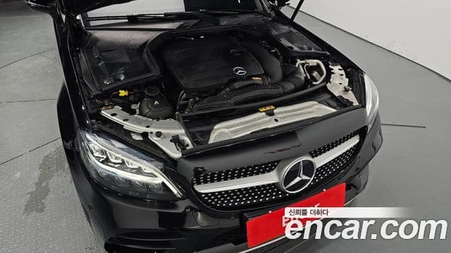 Mercedes-Benz C-Class 2019 — ფოტო 6/20
