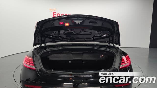 Mercedes-Benz C-Class 2019 — ფოტო 20/20