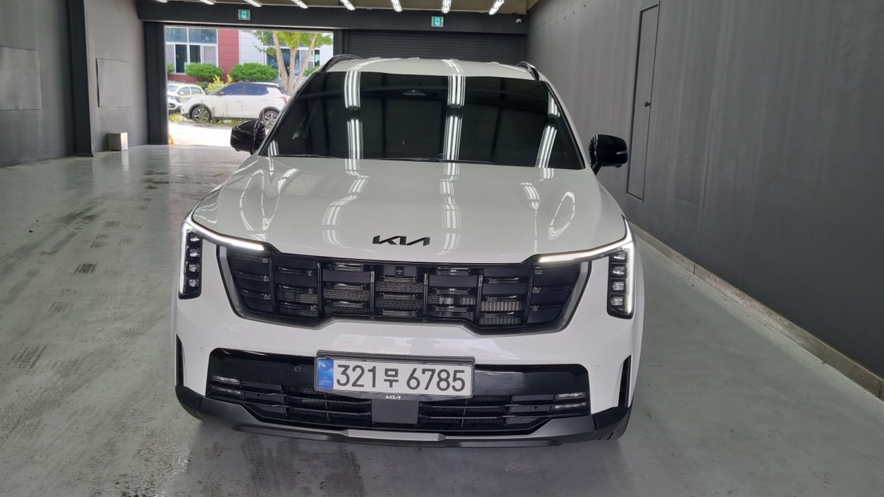 Kia Sorento 2025 — Şəkil 3/17