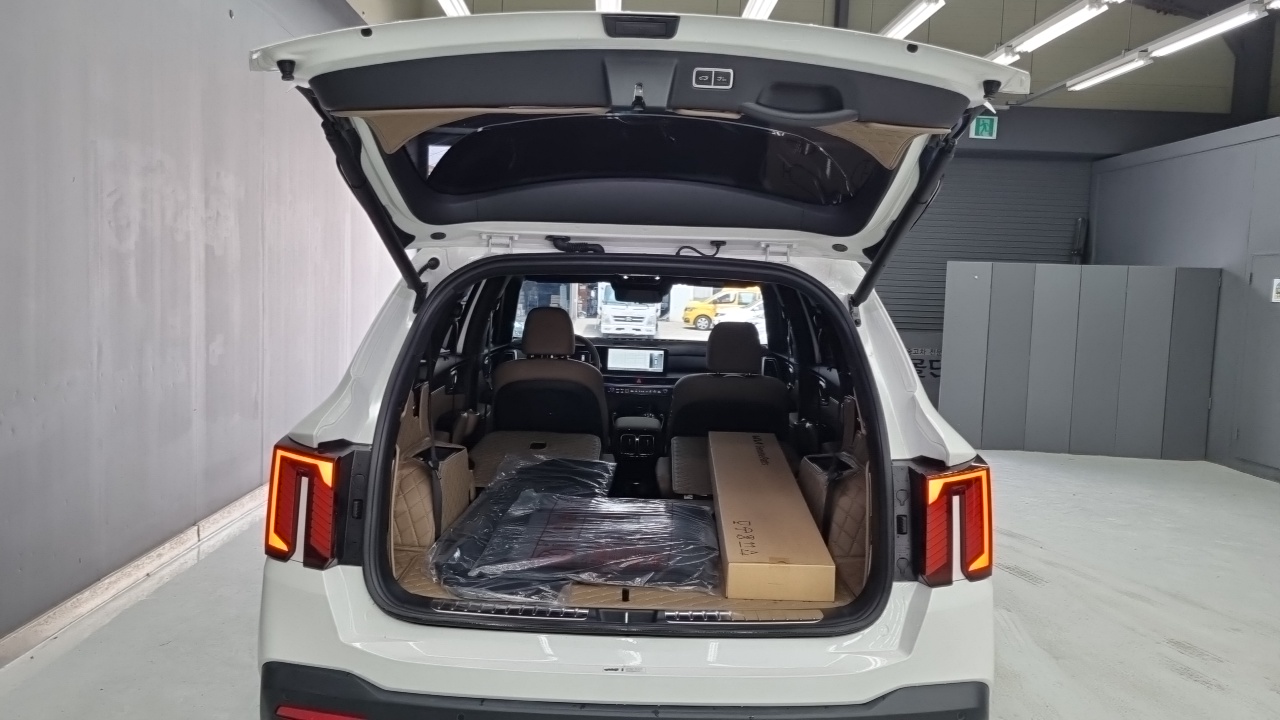 Kia Sorento 2025 — Şəkil 15/17
