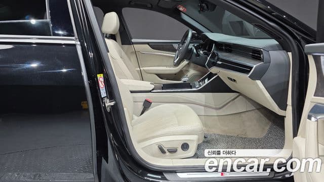 Audi A6 2021 — Şəkil 13/33