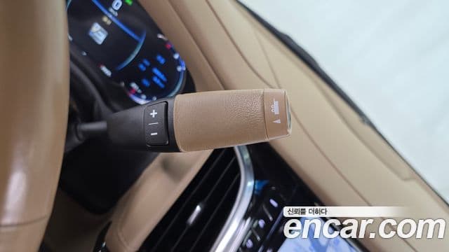 Cadillac Escalade 2019 — ფოტო 9/20