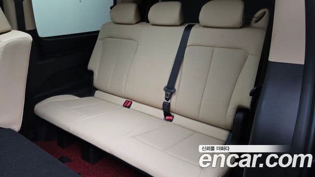 Hyundai Staria 2021 — ფოტო 11/20