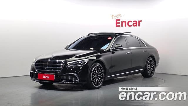Mercedes-Benz S-Class 2023 — Фото 1/20