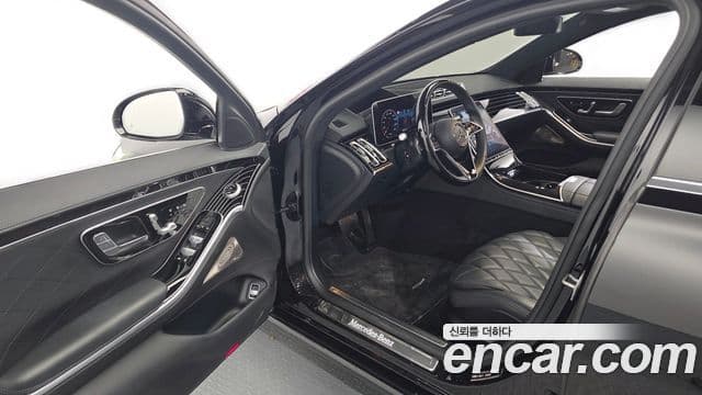 Mercedes-Benz S-Class 2023 — Фото 10/20