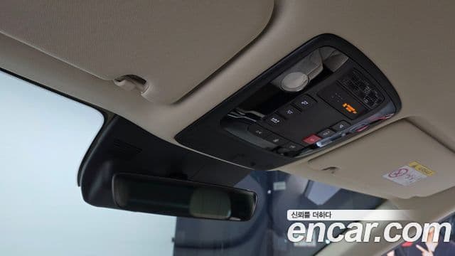 Kia Carnival 2025 — Şəkil 18/20
