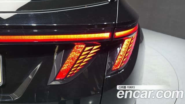 Hyundai Tucson Hybrid 2021 — Photo 11/32