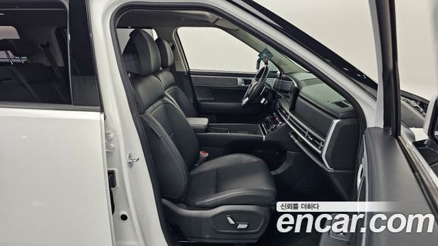 Hyundai Santa Fe 2023 — Şəkil 11/20