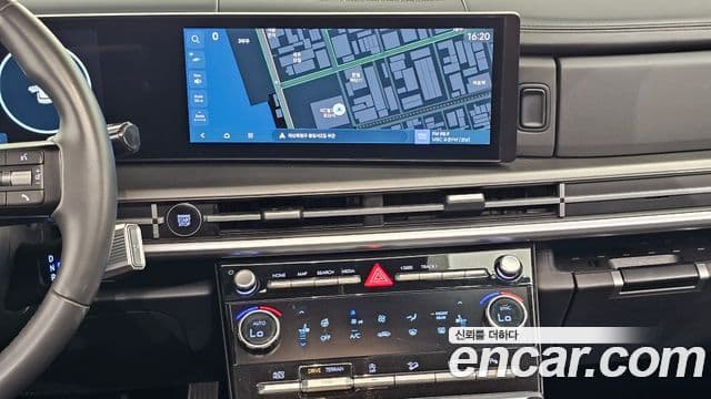 Hyundai Santa Fe 2023 — Şəkil 14/20