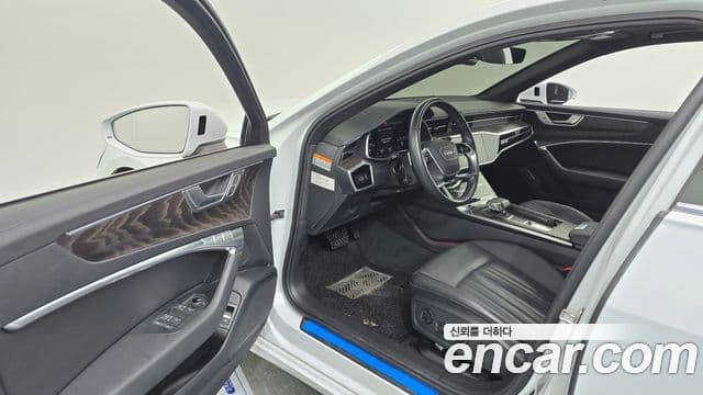 Audi A6 2022 — Şəkil 10/20