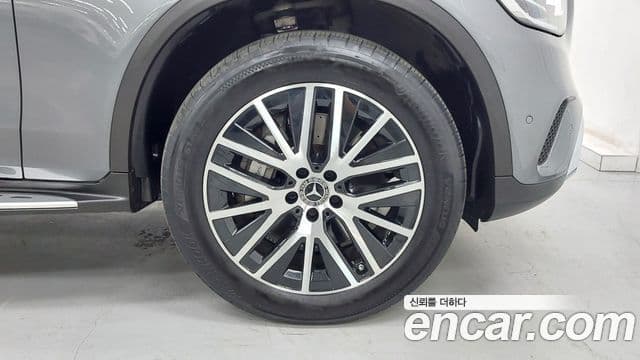 Mercedes-Benz GLC-Class 2021 — ფოტო 4/18
