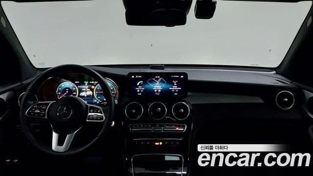 Mercedes-Benz GLC-Class 2021 — ფოტო 9/18