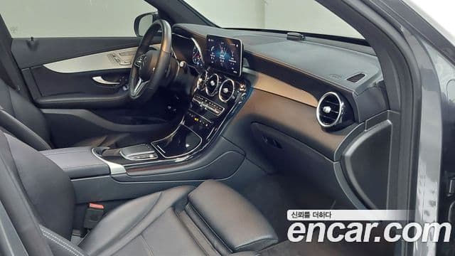 Mercedes-Benz GLC-Class 2021 — ფოტო 7/18