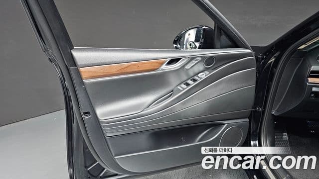 Genesis G80 2020 — Photo 14/30