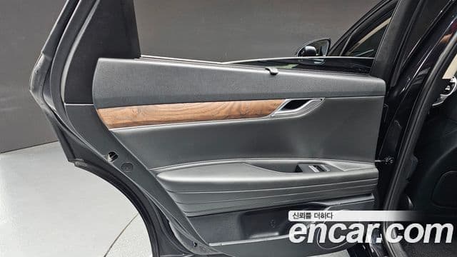 Genesis G80 2020 — Photo 19/30