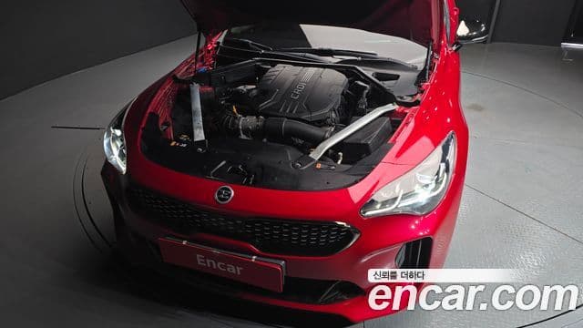 Kia Stinger 2018 — Фото 6/20