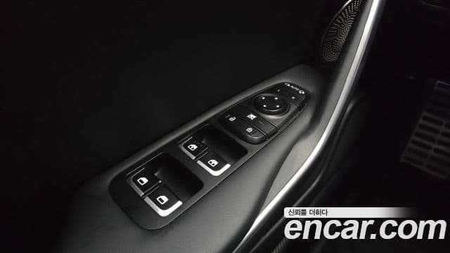 Kia Stinger 2018 — Şəkil 9/36