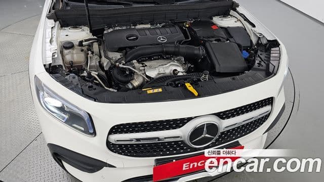 Mercedes-Benz GLB-Class 2023 — Şəkil 6/20