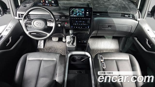 Hyundai Staria 2023 — ფოტო 7/20