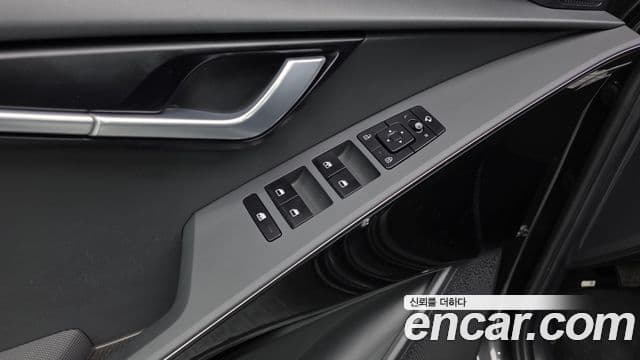 Kia Niro 2022 — Фото 16/20