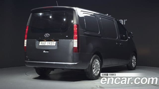 Hyundai Staria 2021 — Şəkil 2/20