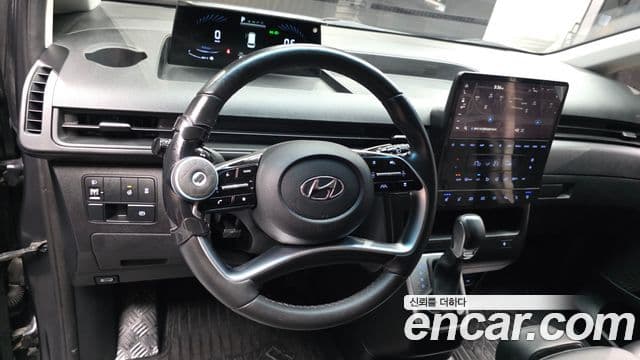 Hyundai Staria 2021 — Şəkil 13/20