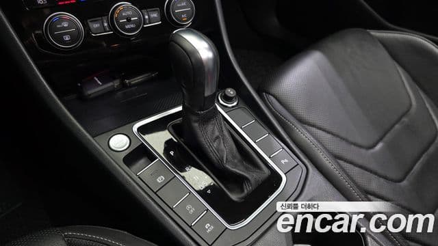 Volkswagen Jetta 2020 — ფოტო 9/20