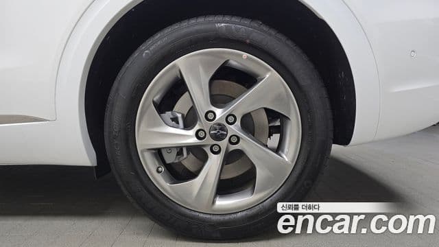 Genesis GV70 2025 — ფოტო 27/32