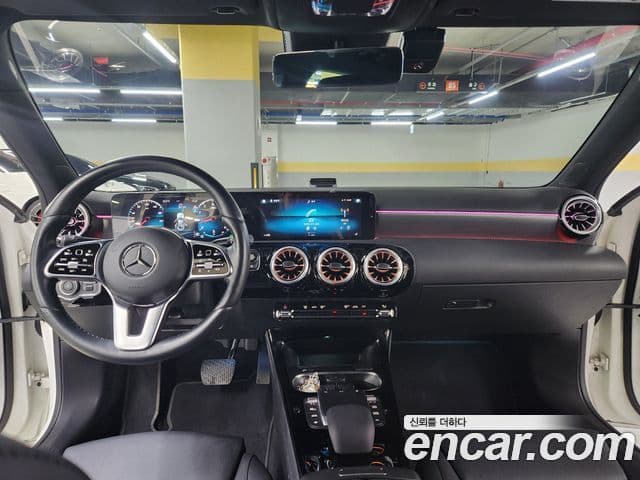 Mercedes-Benz A-Class 2022 — Şəkil 9/20