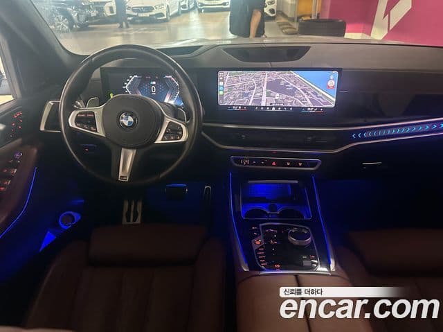 BMW X7 2023 — Şəkil 8/11