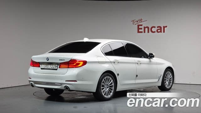 BMW 5 Series 2020 — Şəkil 2/20