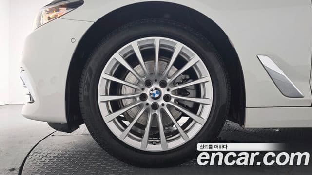 BMW 5 Series 2020 — Şəkil 5/20