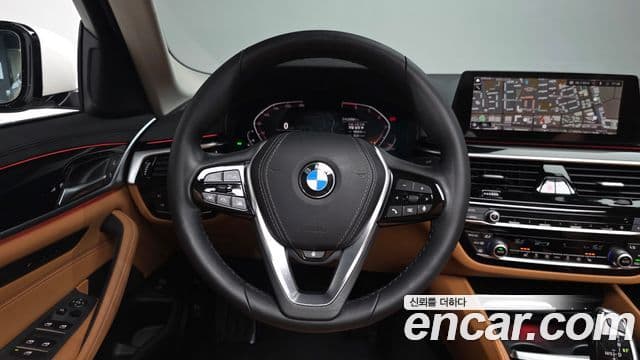 BMW 5 Series 2020 — Şəkil 12/20