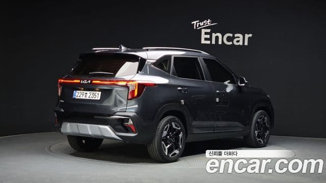 Kia Seltos 2024 — Şəkil 1/20
