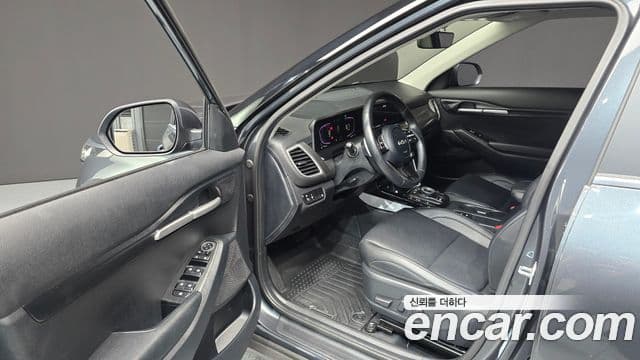Kia Seltos 2024 — Şəkil 8/20