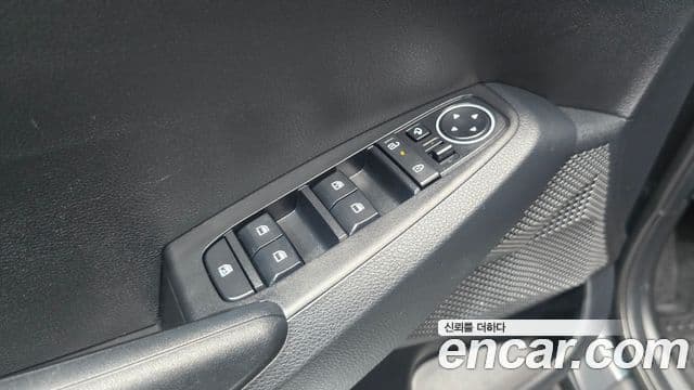 Kia Seltos 2024 — Şəkil 13/20