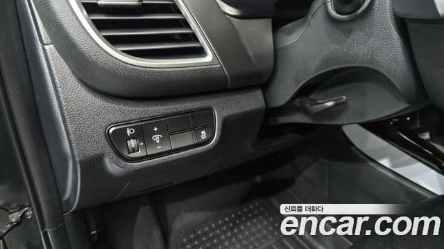 Kia Seltos 2024 — Şəkil 14/20