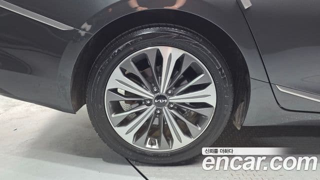 Kia K8 2022 — ფოტო 5/20