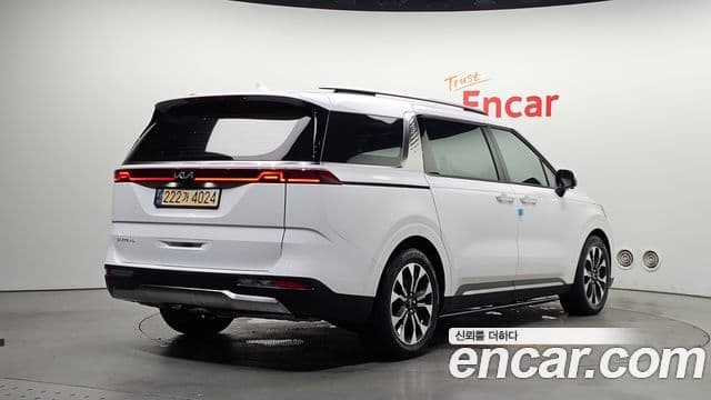 Kia Carnival 2022 — Фото 2/20