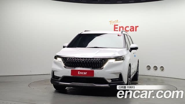 Kia Carnival 2022 — Фото 3/20