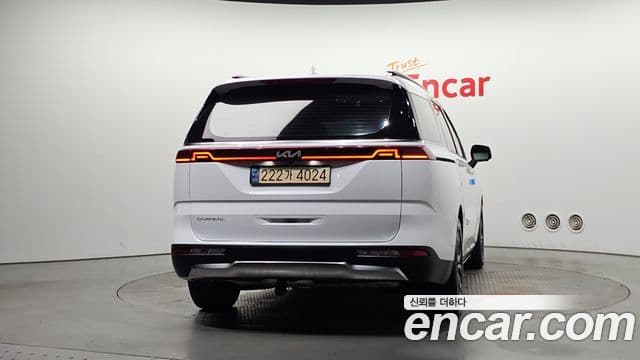 Kia Carnival 2022 — Фото 4/20