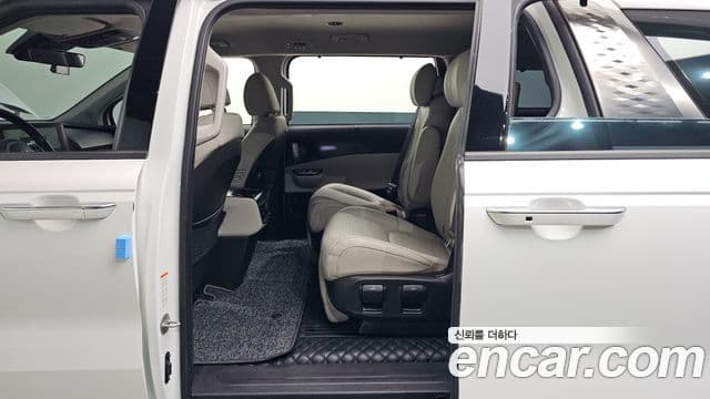 Kia Carnival 2022 — Фото 11/20