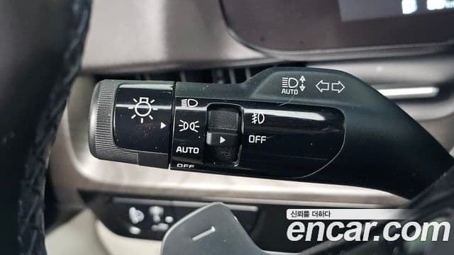 Kia Carnival 2022 — Фото 16/20