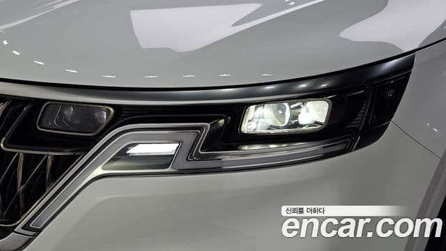 Kia Carnival 2022 — Photo 5/34