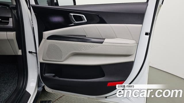 Kia Carnival 2022 — Photo 1/34