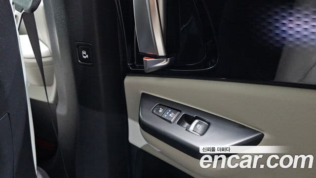 Kia Carnival 2022 — Photo 21/34