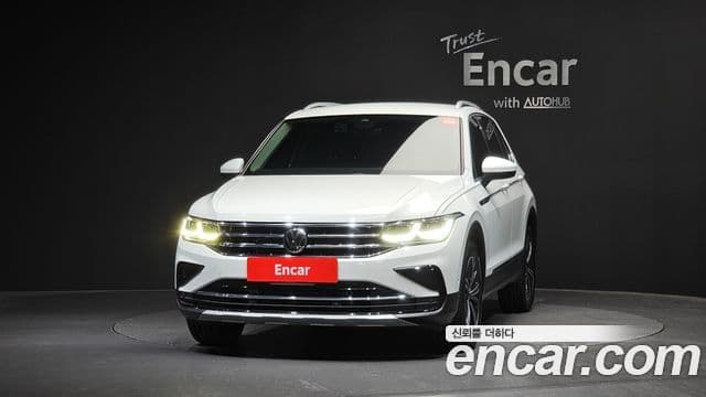 Volkswagen Tiguan 2022 — ფოტო 3/20