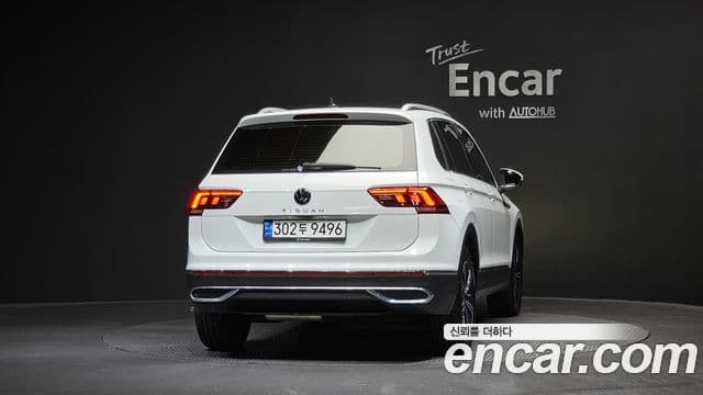 Volkswagen Tiguan 2022 — ფოტო 4/20